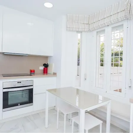 Hotell Fantastic Townhouse/5bdrms/private Pool 4*