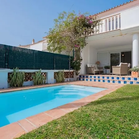 Fantastic Townhouse/5bdrms/private Pool Hotell 4*