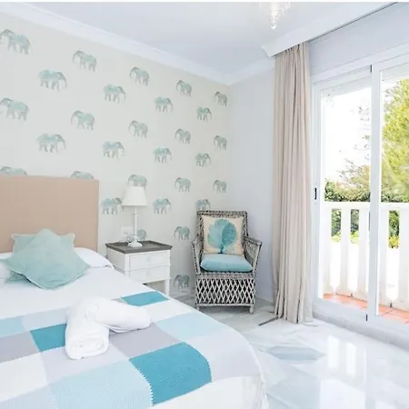 Hotell Fantastic Townhouse/5bdrms/private Pool Marbella