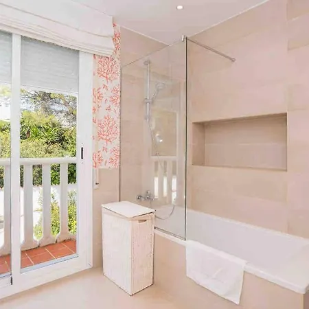 Hotell Fantastic Townhouse/5bdrms/private Pool 4*